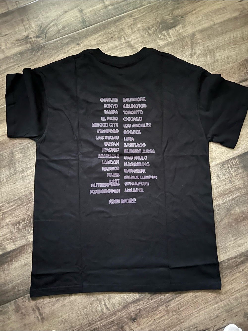 BTS ARIRANG Tour Shirt - Picture 2 of 2